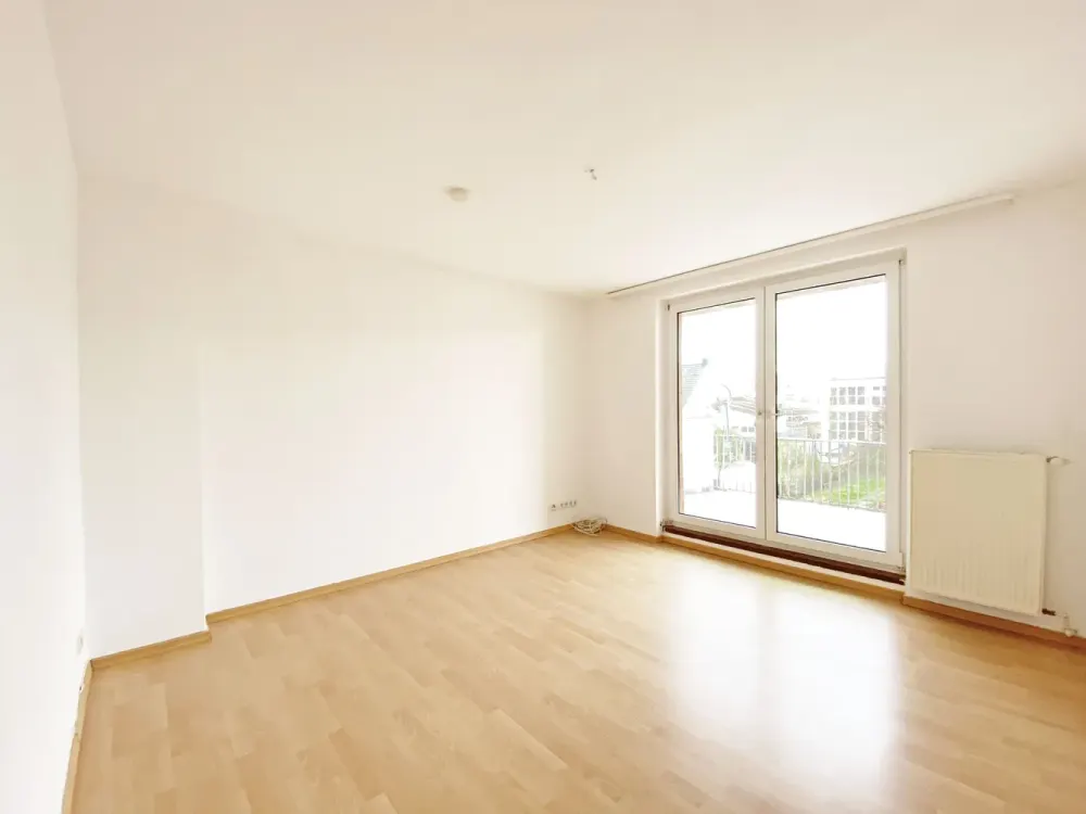 Herrliche 3-Zimmer-Wohnung mit Südwest-Balkon in der Neustadt!