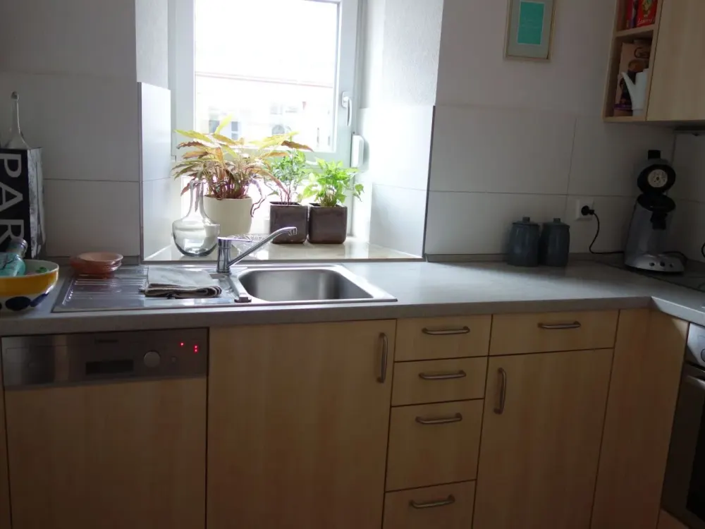 Moderne 1,5 Zi-EG Stadtwohnung mit EBK, Dachterrasse in Waiblingen