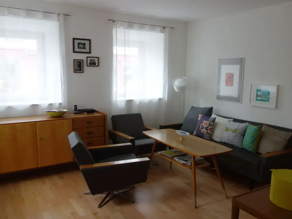 Moderne 1,5 Zi-EG Stadtwohnung mit EBK, Dachterrasse in Waiblingen