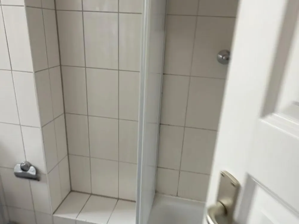 Helle 1-Zimmer-Wohnung (Schönefeld-Ost) zu vermieten