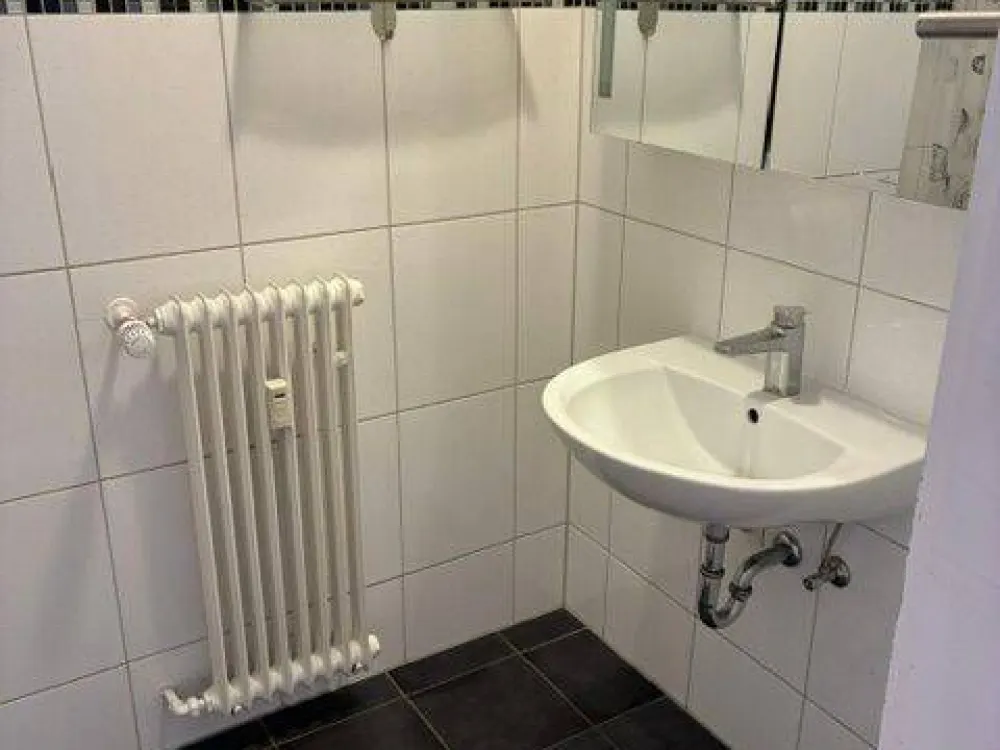 Zentralgelegene 2-Zimmer-Wohnung mit Loggia in Saarbrücken (St. Johann). 5 Min zur City, 15 Min zur Uni