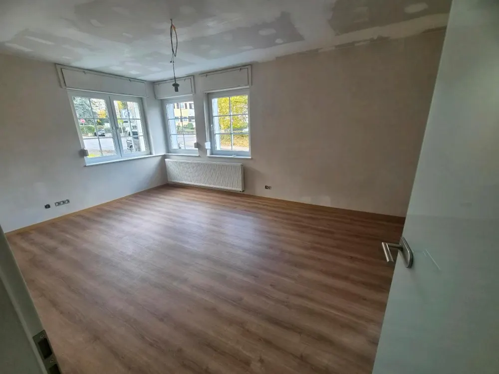 3-room kitchen bathroom ground floor apartment in city villa directly by the park