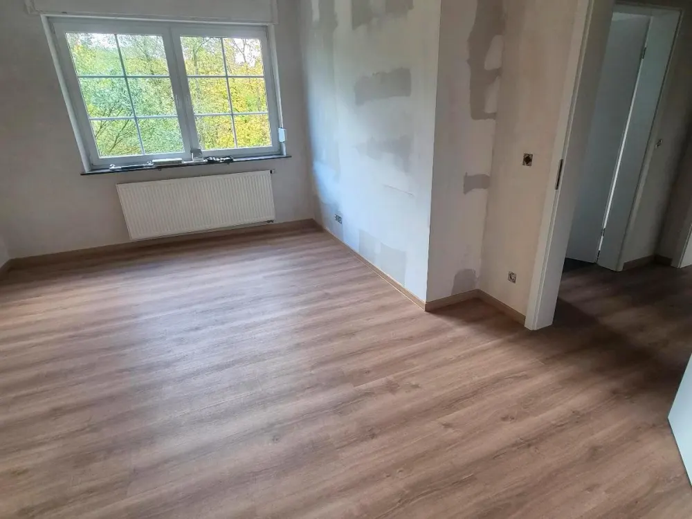 3-room kitchen bathroom ground floor apartment in city villa directly by the park