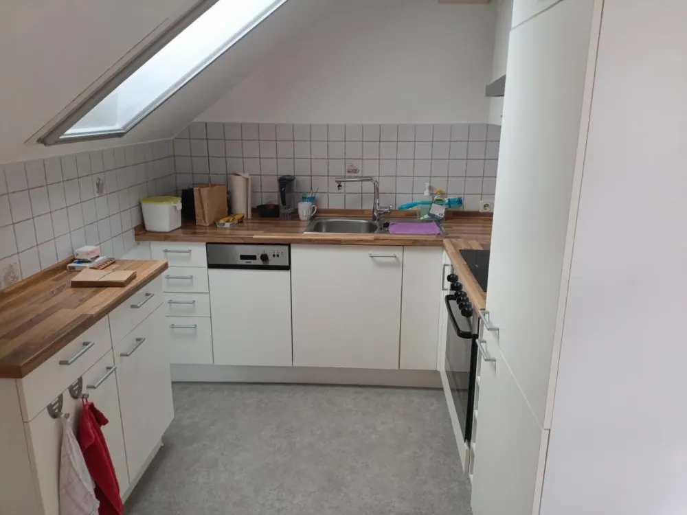 Schöne DG Wohnung im 2.Stock Nähe Marktplatz Markt Schwaben