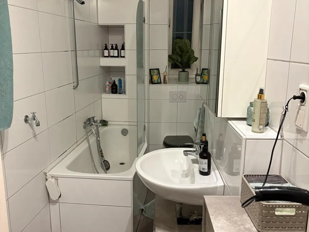 Für Kurzentschlossene: 3 Zimmer Altbauwohnung im Kreuzviertel