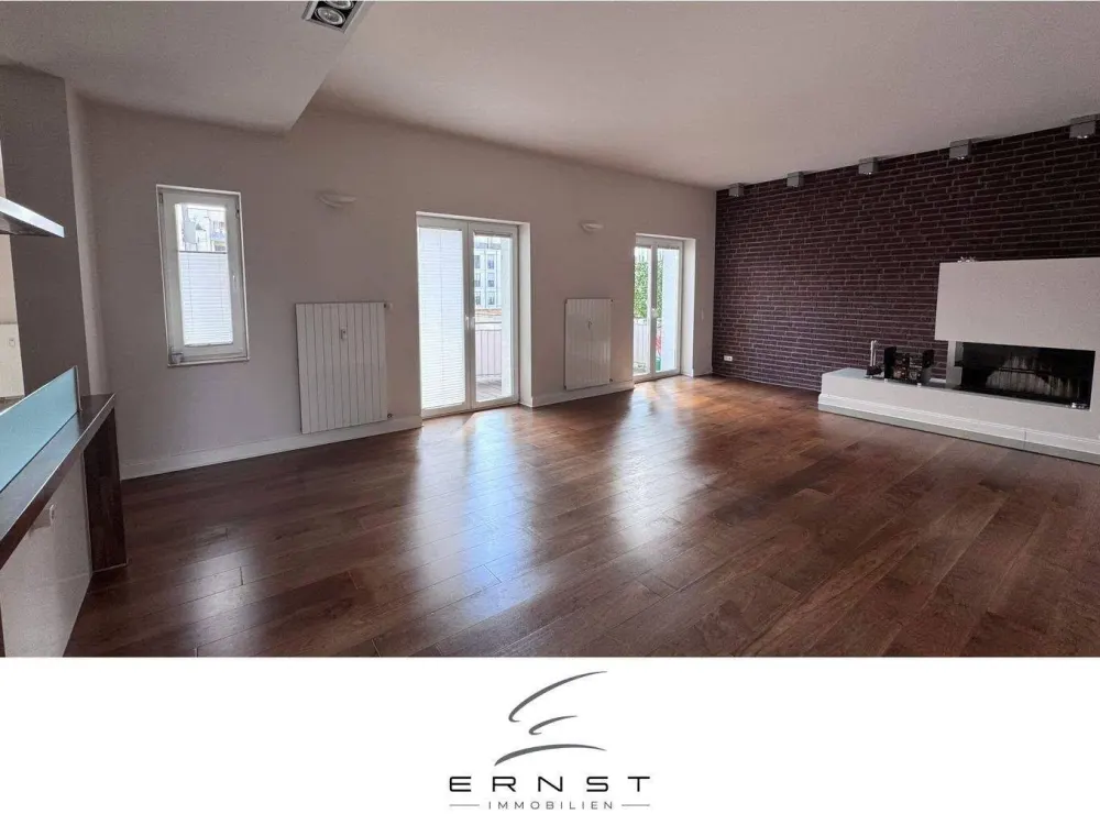 Exklusive 3 Zimmerwohnung mit Terrasse, offener Kamin, Einbauküche in Düsseldorf-Zooviertel / Pempelfort