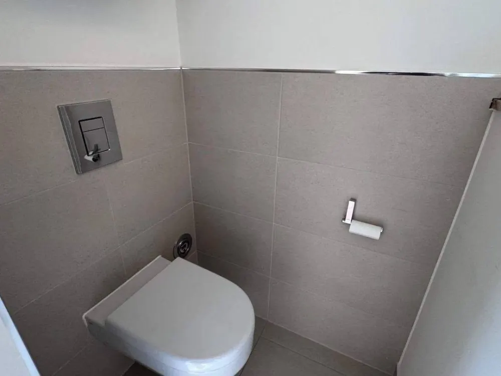 Exklusive 3 Zimmerwohnung mit Terrasse, offener Kamin, Einbauküche in Düsseldorf-Zooviertel / Pempelfort