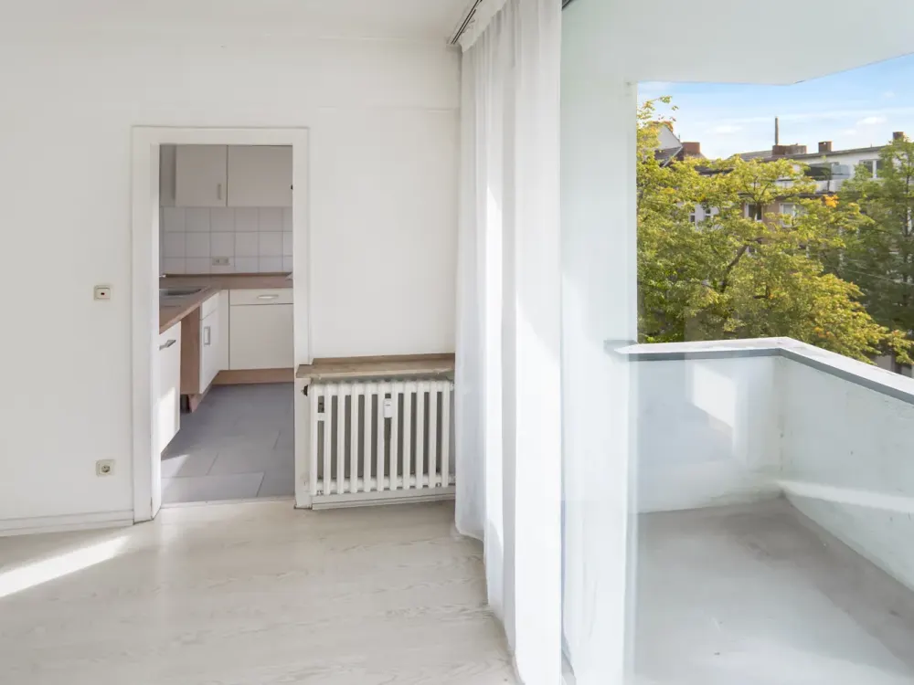Zuhause mit 2 Zimmern und Balkon in Köln-Lindenthal