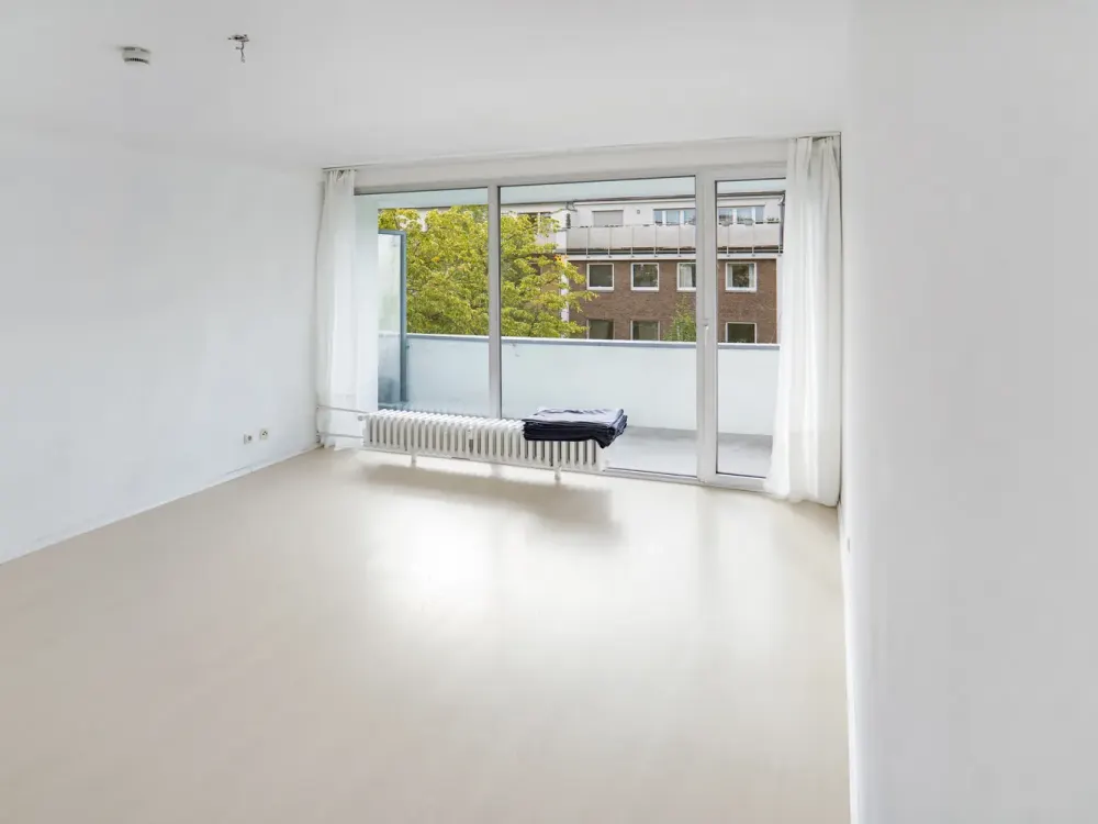 Zuhause mit 2 Zimmern und Balkon in Köln-Lindenthal