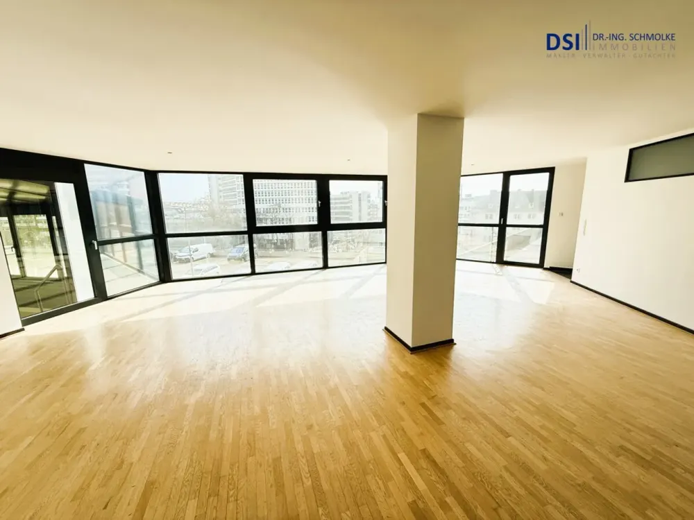 Sülz: Exklusives Wohnen im Loft mit viel Licht