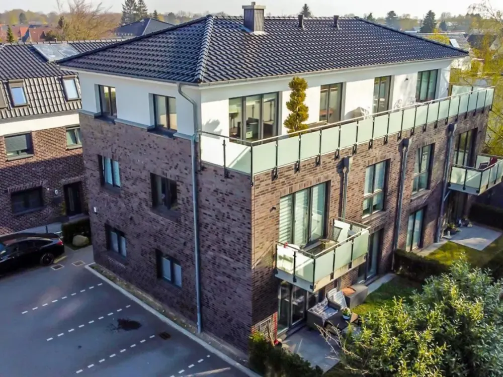 Moderne 3-Zimmer-Wohnung mit Balkon in kleiner Wohnanlage