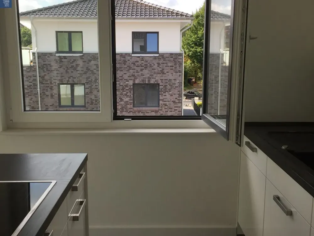 Moderne 3-Zimmer-Wohnung mit Balkon in kleiner Wohnanlage