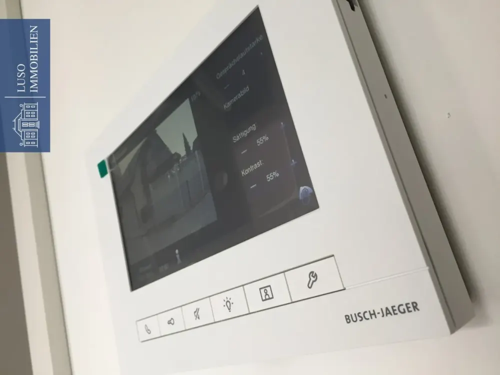 Moderne 3-Zimmer-Wohnung mit Balkon in kleiner Wohnanlage