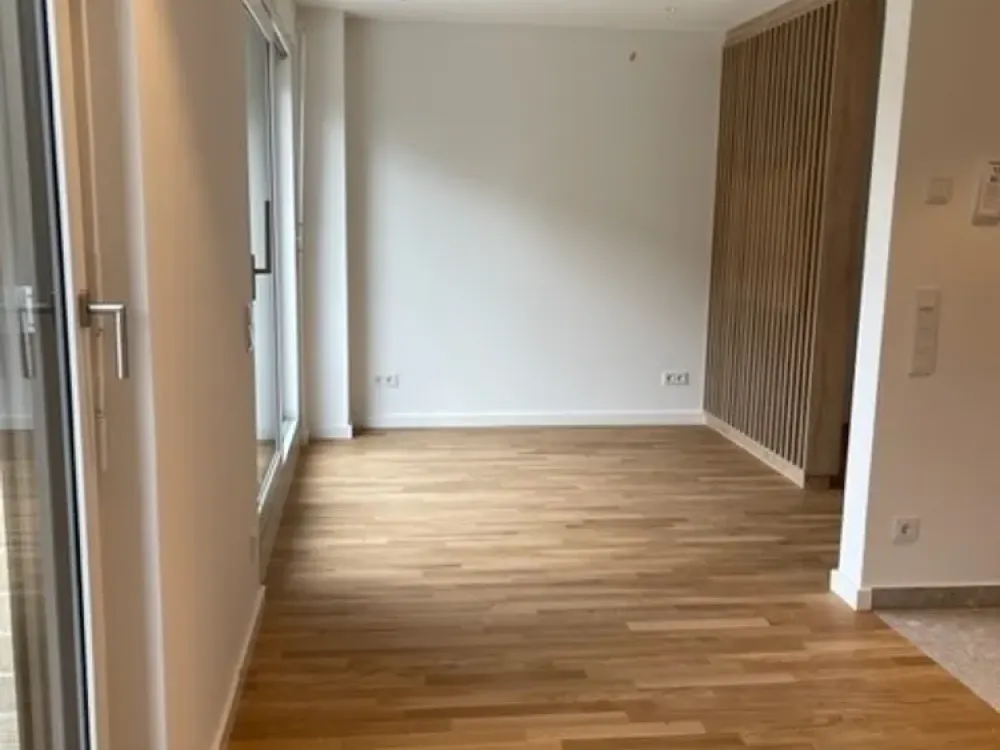 1,5-Zimmer-Dachterrassen-Wohnung mit Einbauküche in Unterschleißheim
