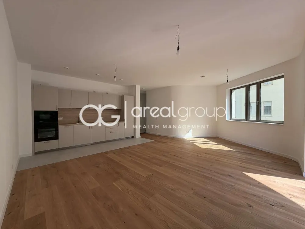 Großzügig & lichtdurchflutet: Neubauwohnung mit besonderer Architektur