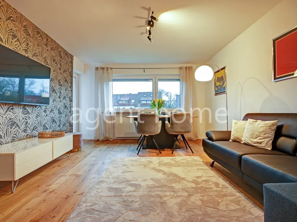 FURNISHED - COZY LIVING - Beautiful Apartment with Balcony