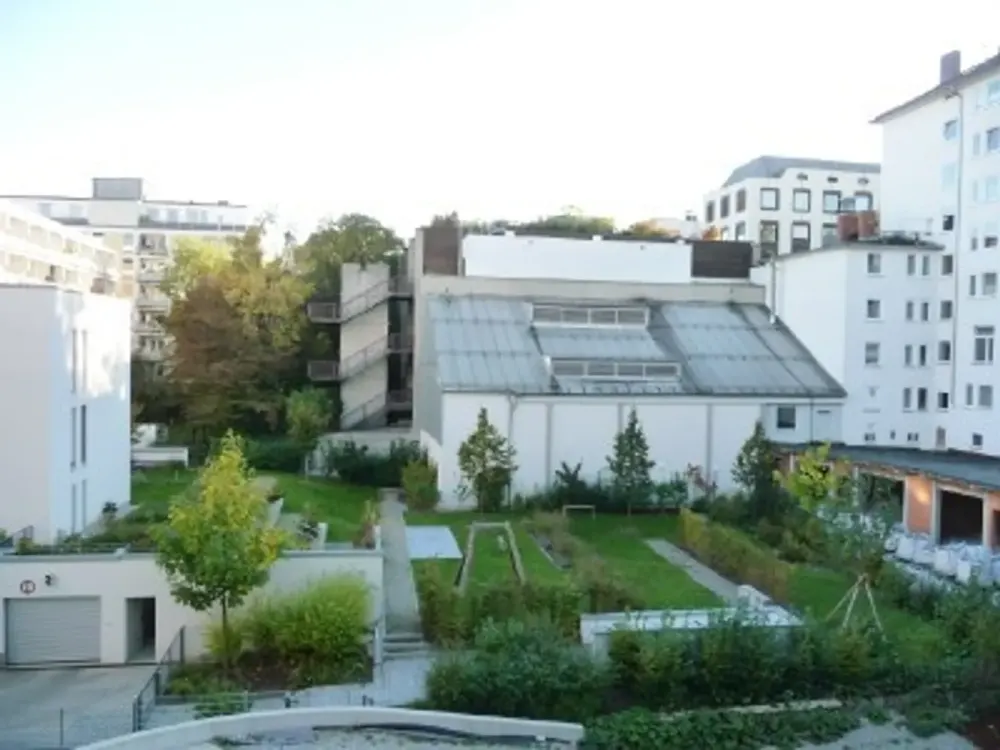 Sendling, schön renovierte, ruhige 4-Zi.-Whg., Südbalkon, EBK, 1. OG