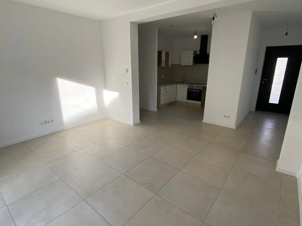 3 Zimmerwohnung für *2 Personen* mit Garten