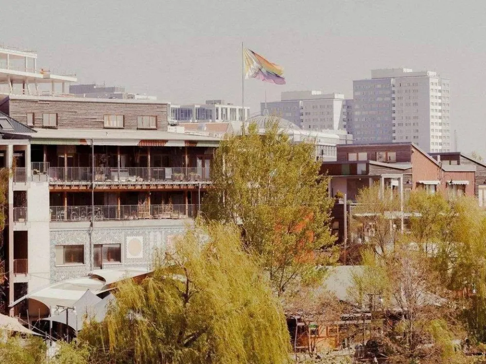 Architektur am Wasser: Designwohnung von J. Mayer H. mit Spreeblick