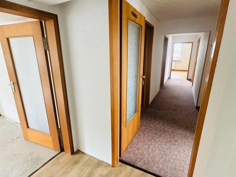 Bright 4-Room Attic Apartment on Hermann Röchling