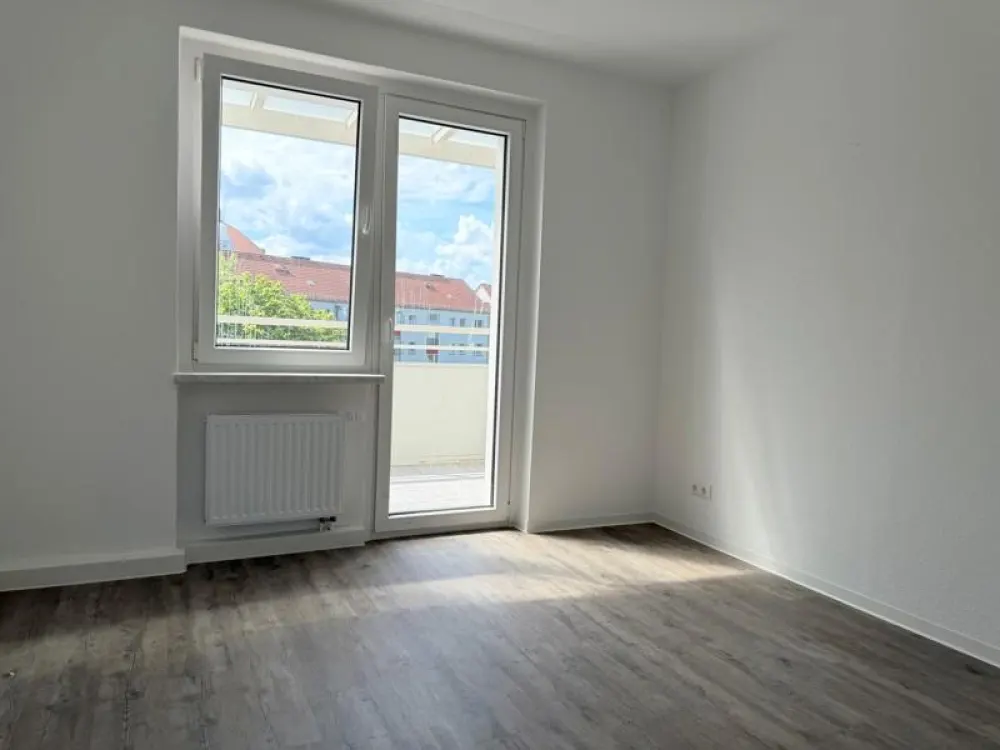 Ruhige Oase mitten in der Stadt, mit Balkon zum grünen Innenhof