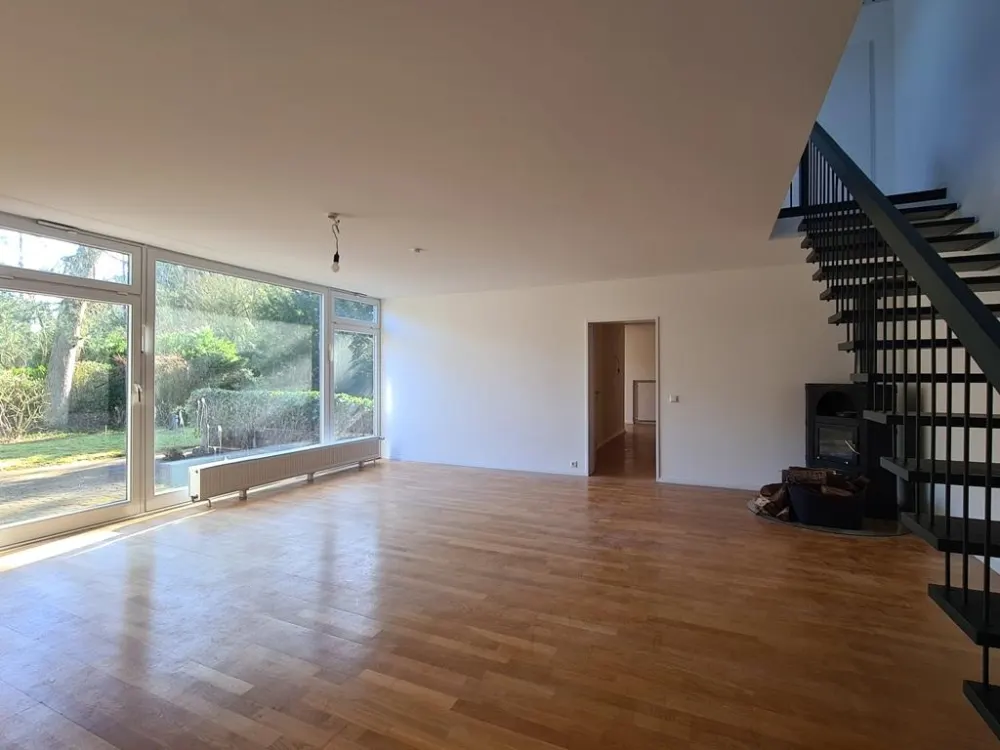 Spacious and Exceptional Apartment with Garden in Green Outskirts of Ramelsloh!