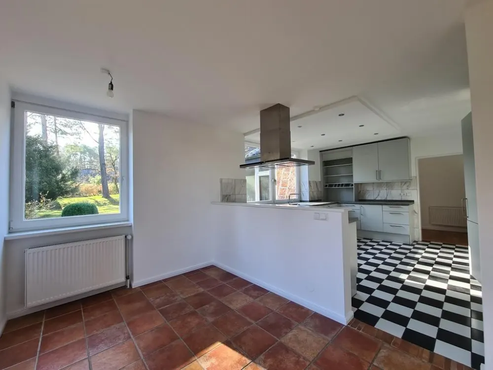 Spacious and Exceptional Apartment with Garden in Green Outskirts of Ramelsloh!
