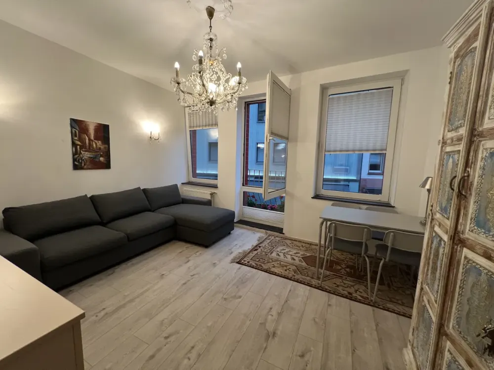 Möbliertes 1-Zimmer-Apartment mit separater Küche in bester Innenstadtlage von Köln