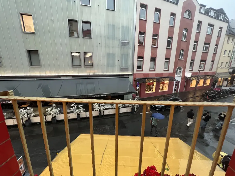 Möbliertes 1-Zimmer-Apartment mit separater Küche in bester Innenstadtlage von Köln
