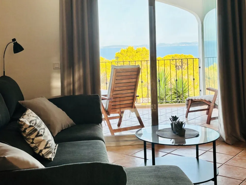 Möblierte 2-Zi.-Whg. mit Meerblick, Pool & Parkplatz auf Mallorca