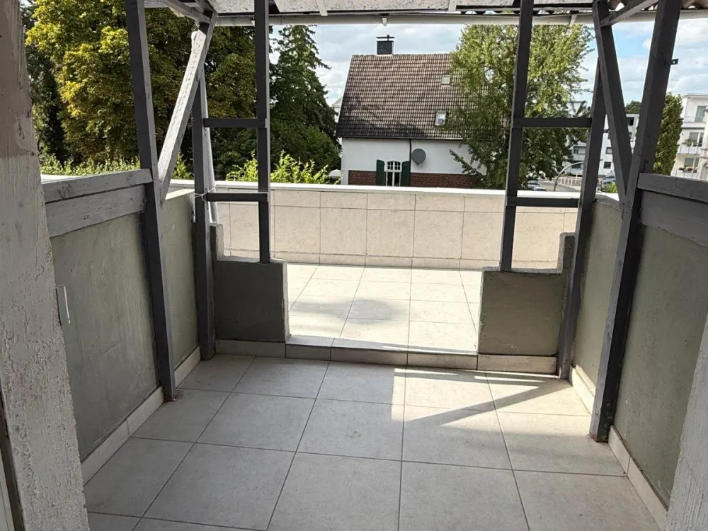 Möblierte 1-Zimmer-Wohnung mit großer Terrasse