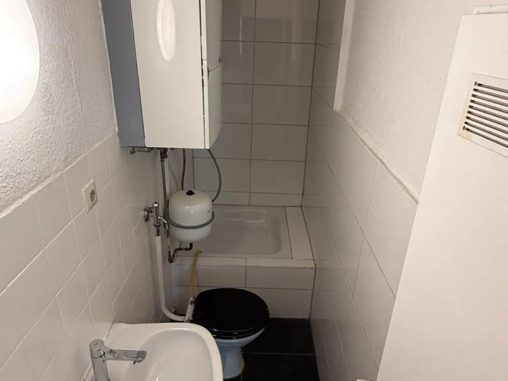 Möblierte 1-Zimmer-Wohnung mit großer Terrasse