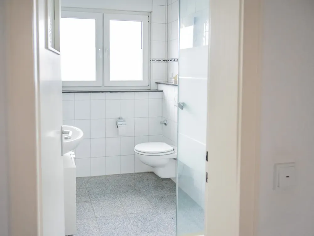 Köln-Grengel: Helle 3,5-Zimmer-Wohnung auf zwei Etagen mit Balkon