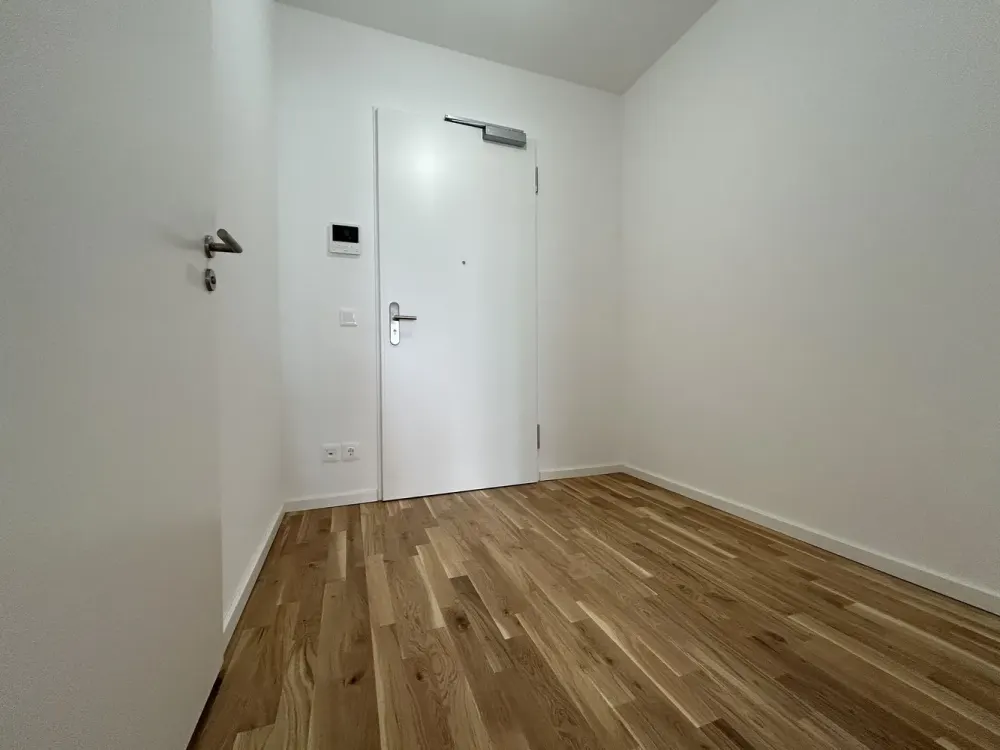 **Erstbezug** Gemütliche 2-Raum-Wohnung mit Terrasse in Dresden-Friedrichstadt