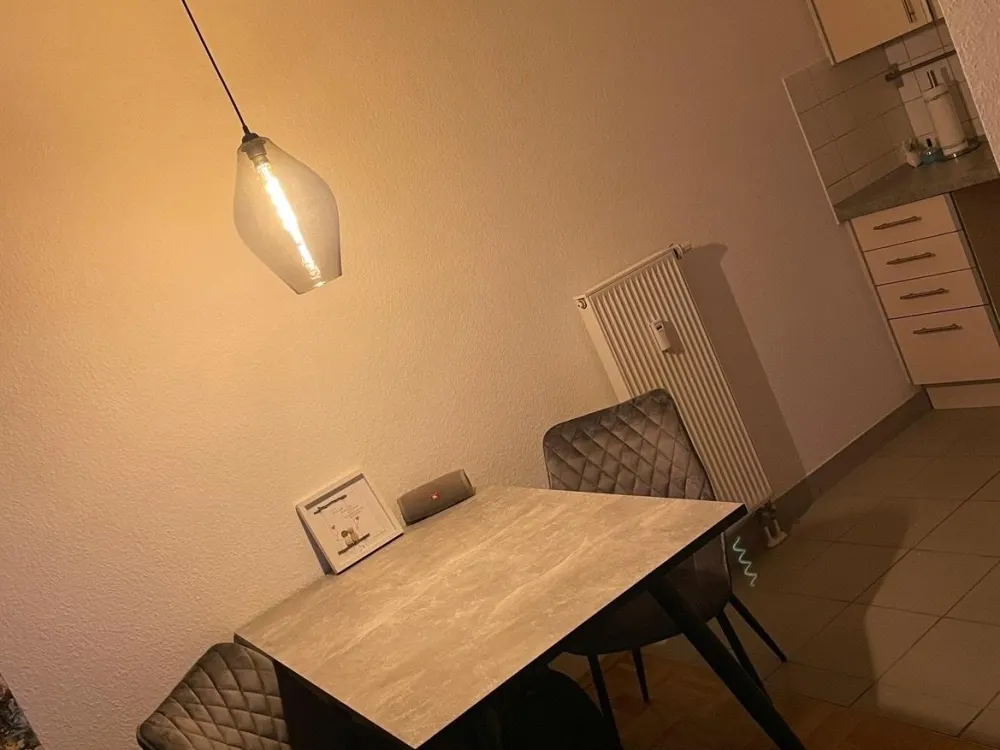 Nov - Apr, Möblierte 2-Zi-Wohnung mit Balkon & Domblick in Nippes
