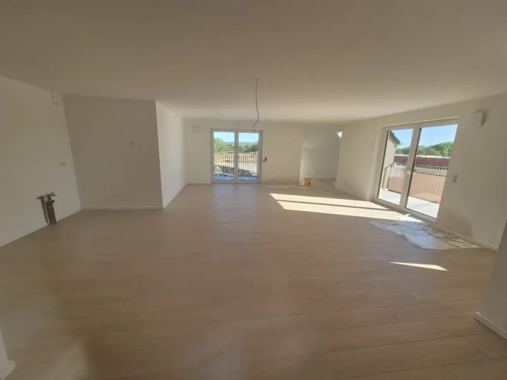 ATTENTION - 4 Z. Maisonette-Wohnung mit 2 Balkon und EBK #14