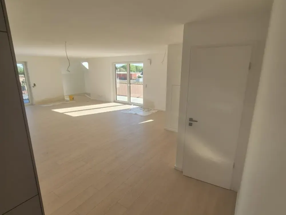 ATTENTION - 4 Z. Maisonette-Wohnung mit 2 Balkon und EBK #14