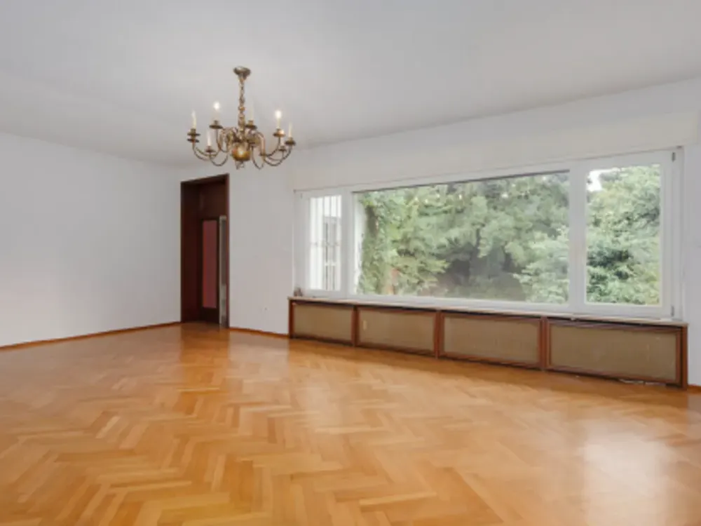 Spacious 4.5-room apartment with garden