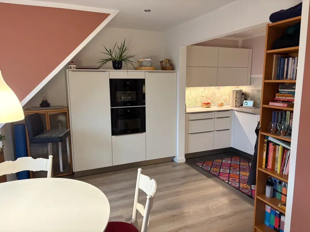 High-Quality Apartment Above the Roofs of Rinkerode