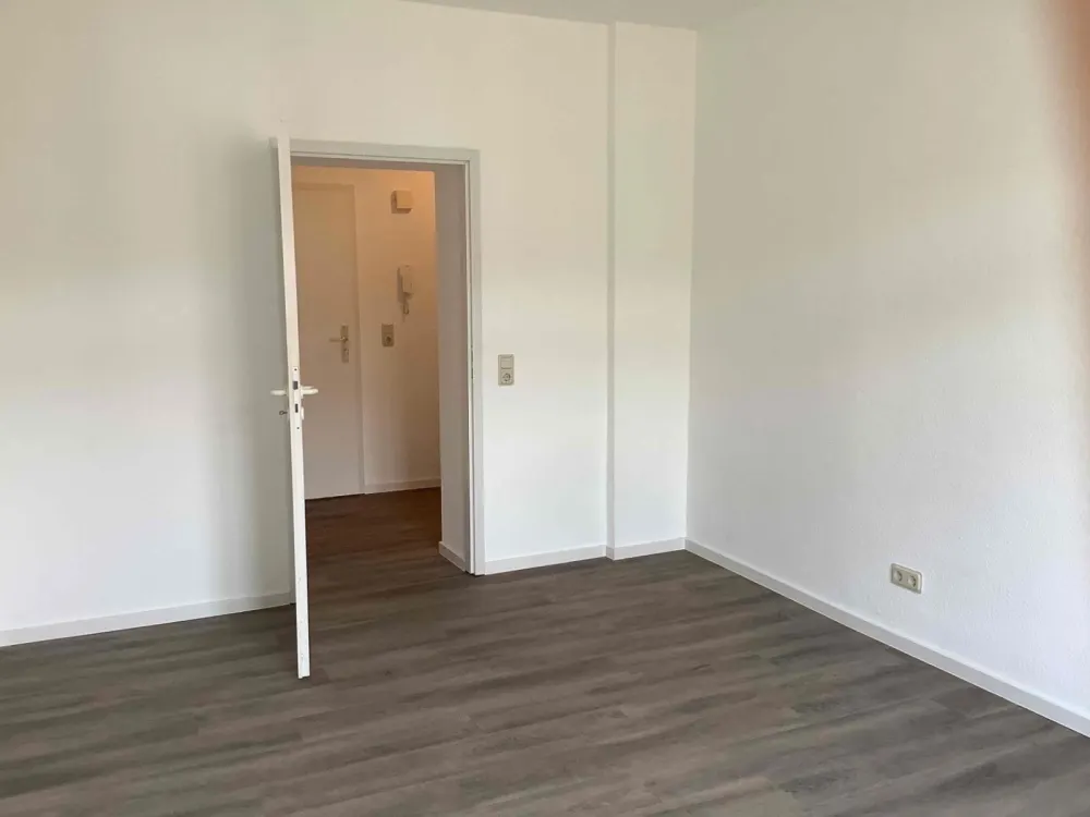 Beautiful 3-Room Apartment with Balcony | From 01.12.2026