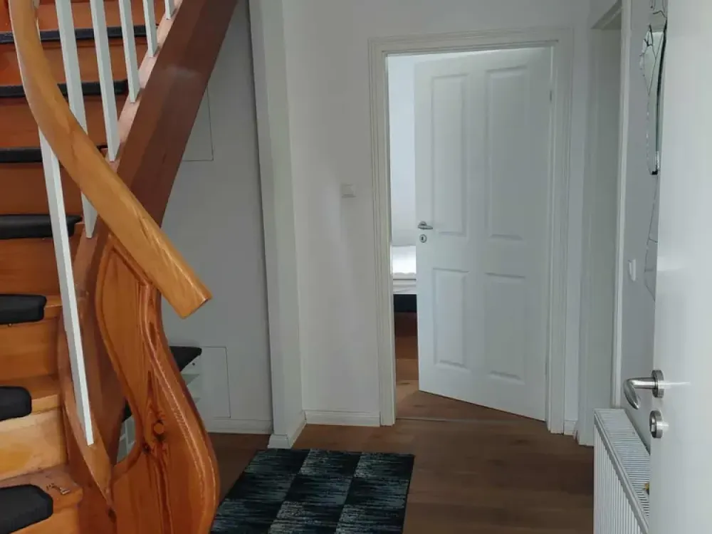 Freundliche 3-Zimmer- Möblierte Wohnung in Reinbek