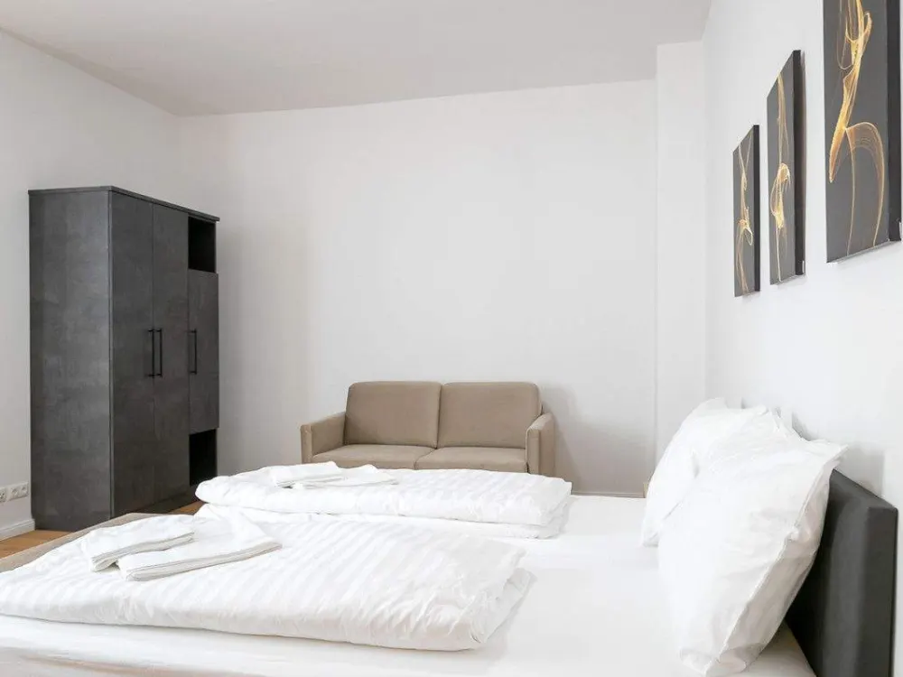 Helles und neuwertiges Apartment in unmittelbarer Nähe zur Spree