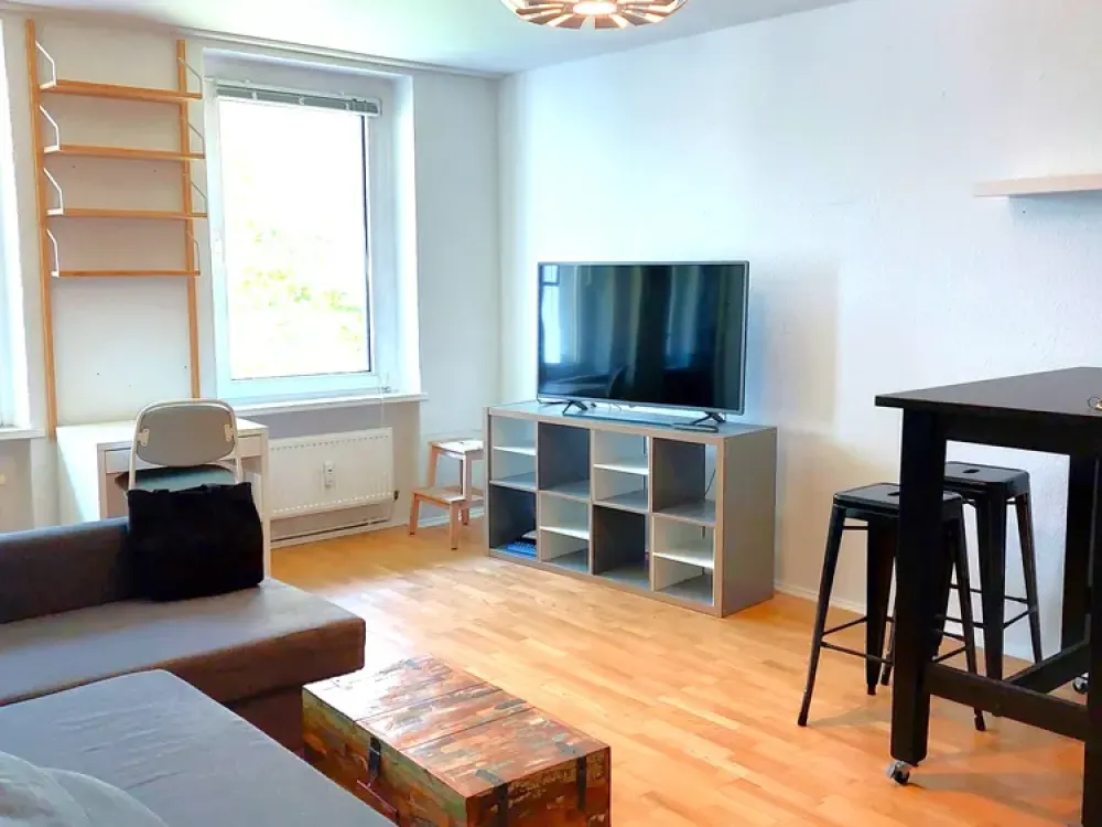 Fully furnished & spacious 2 room apartment in the heart of Kreuzberg