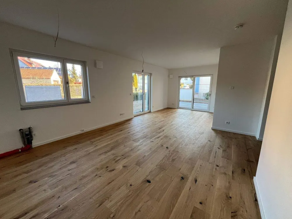 LUXURIÖSER NEUBAU - BESTLAGE LAUFAMHOLZ