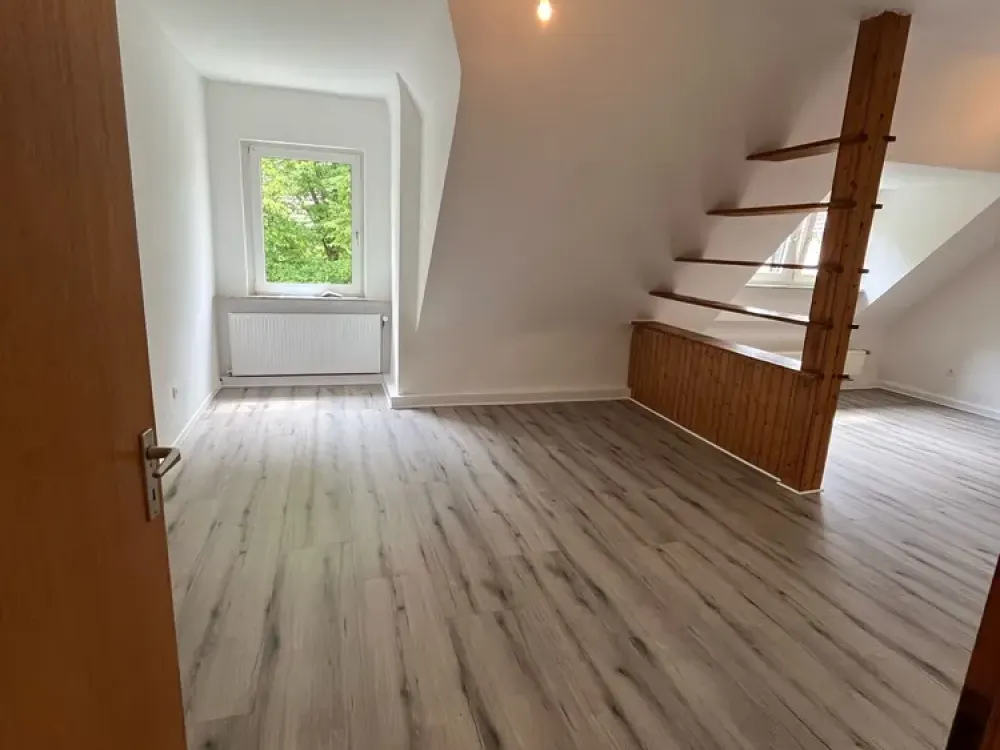 Renovierte Dachgeschoss Wohnung in der Bebelstraße Hagen/Haspe