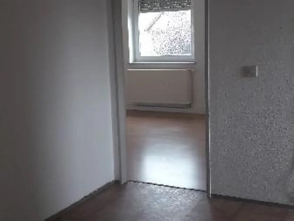 3-Zimmer Wohnung mit 62 Quadratmetern..wirkt riesengroß...kaum zu glauben..top Grundriß...deshalb !!