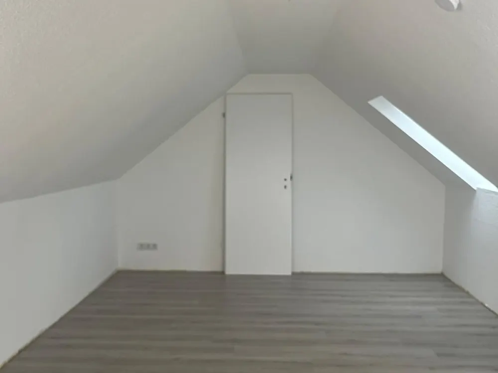 Renovated 4.5-Room Apartment as a New Family Home