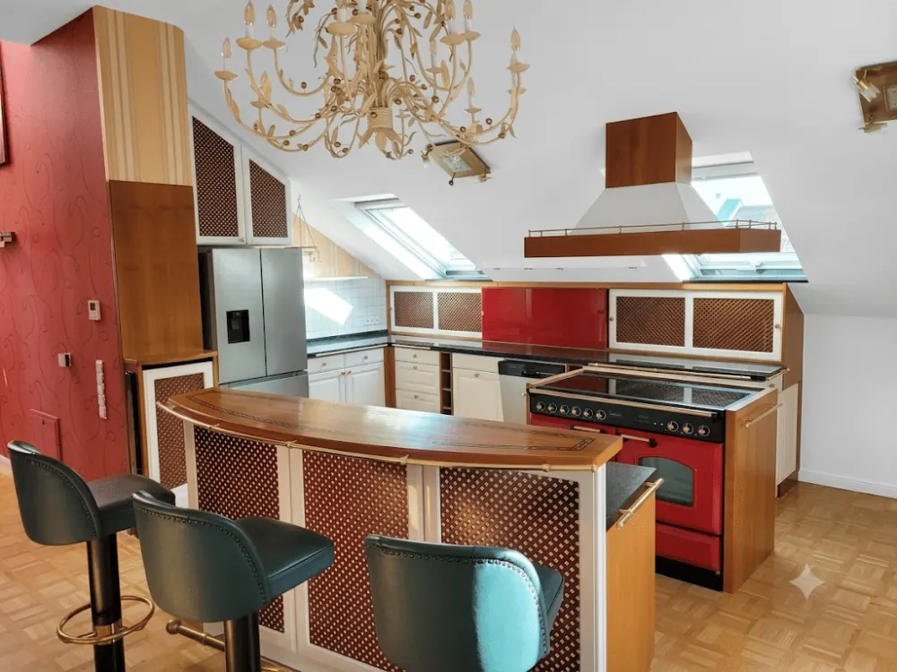 3-Zimmer-DG-Wohnung (103 m²) mit EBK, Klimaanlage, Terrasse, Garten und ebenerdigem Zugang
