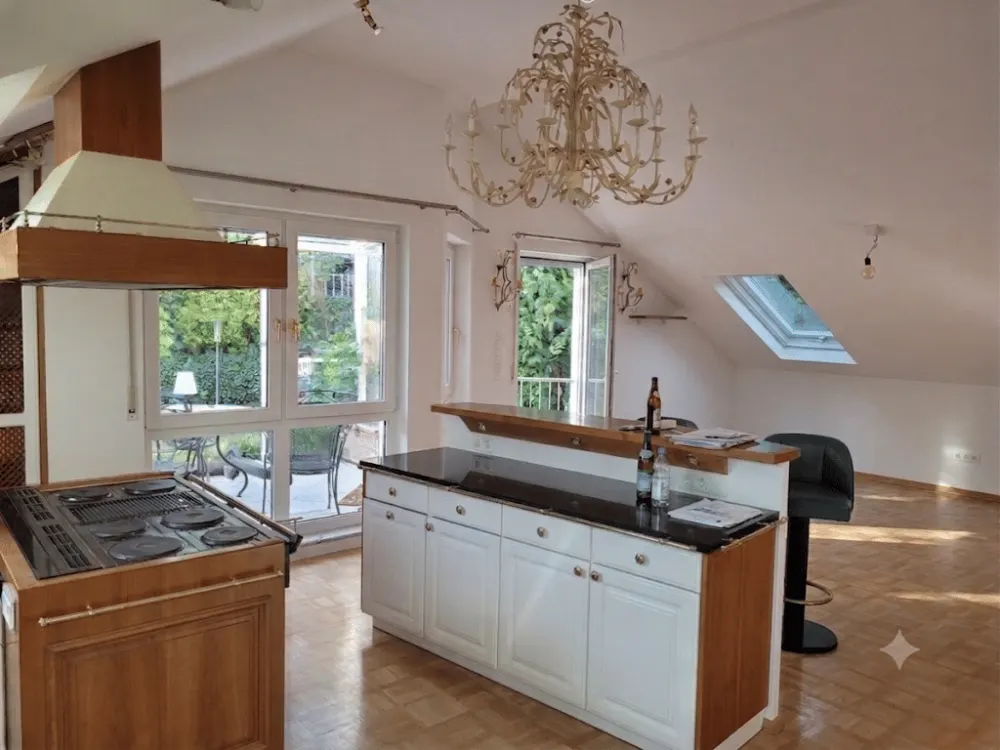 3-Zimmer-DG-Wohnung (103 m²) mit EBK, Klimaanlage, Terrasse, Garten und ebenerdigem Zugang