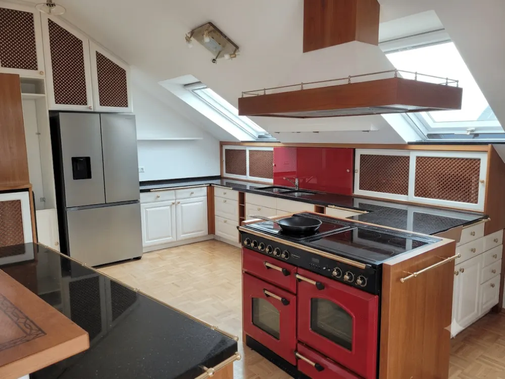 3-Zimmer-DG-Wohnung (103 m²) mit EBK, Klimaanlage, Terrasse, Garten und ebenerdigem Zugang